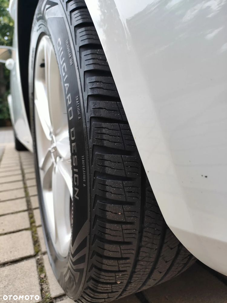 Audi A4 2.0 TDI Multitronic - 33