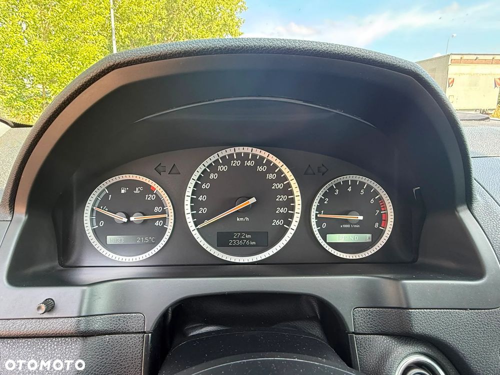 Mercedes-Benz Klasa C 180 Kompressor Automatik Classic - 14