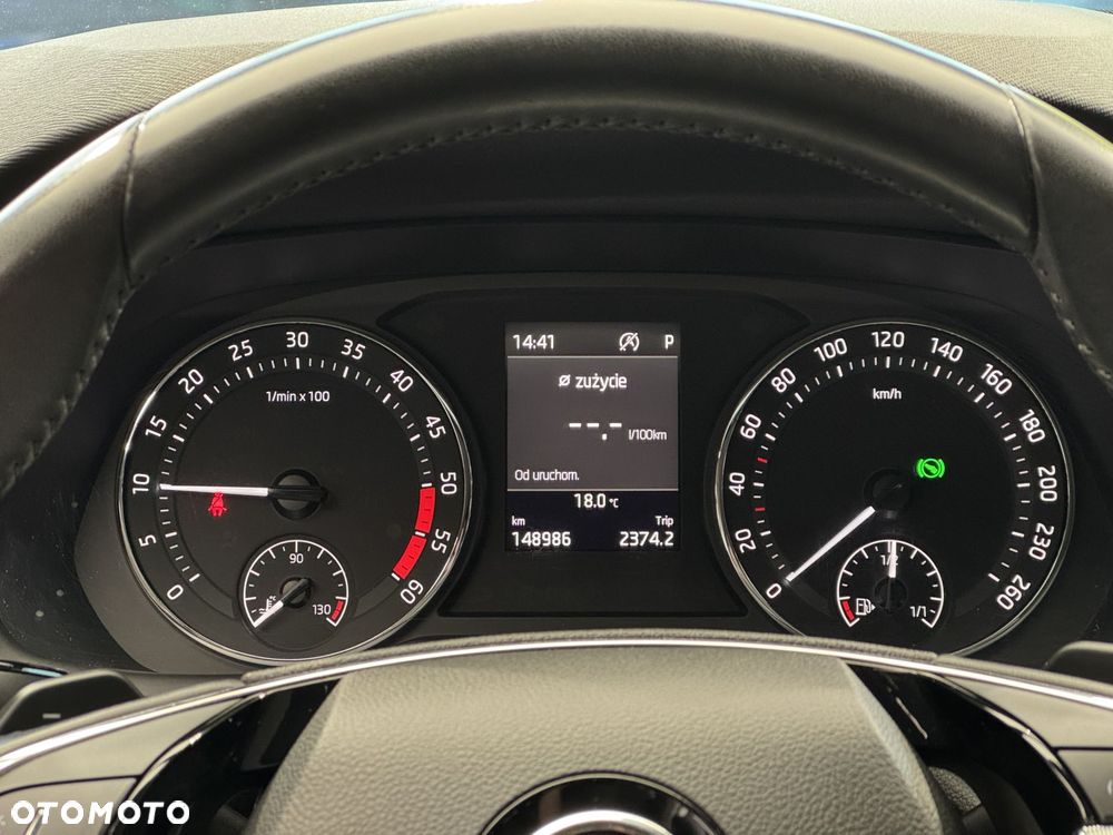 Skoda Octavia 2.0 TDI Ambition DSG - 18