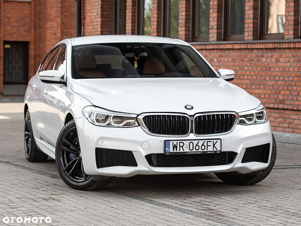BMW 6GT - 2