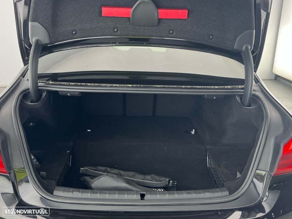 BMW 530 e iPerformance - 13