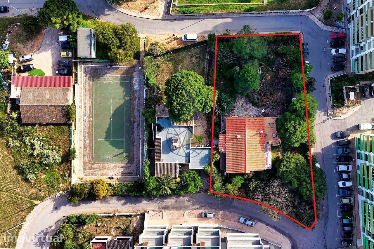 Terreno para Construção de 46 Apartamentos em Quarteira - Grande imagem: 2/22