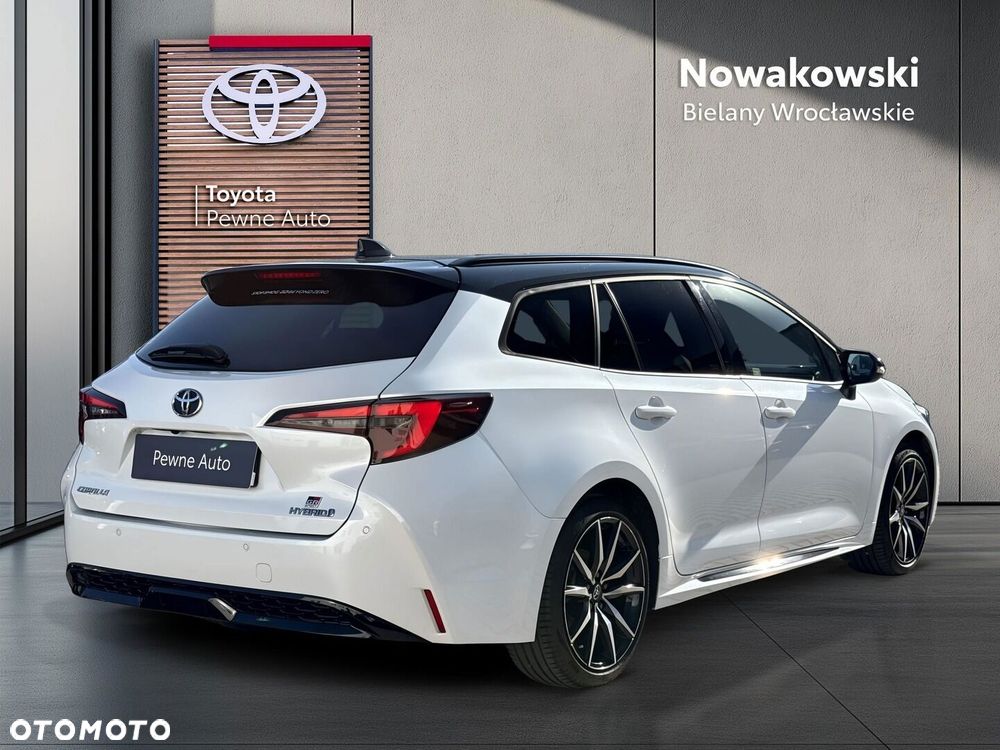 Toyota Corolla 2.0 Hybrid GR Sport Dynamic - 29