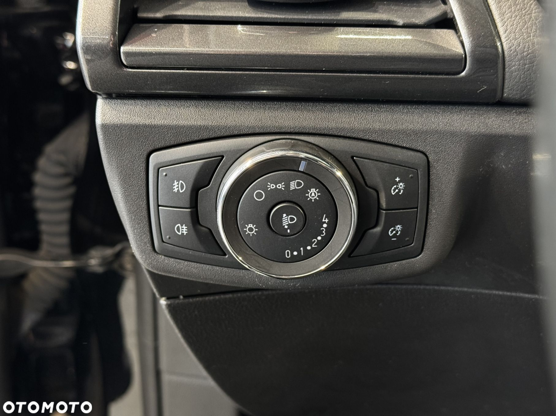 Ford Mondeo - 16