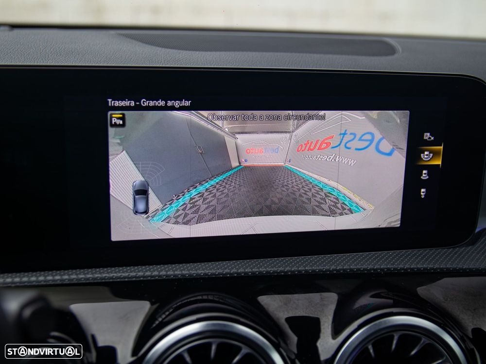 Mercedes-Benz A 250 e 8G-DCT AMG Line - 43