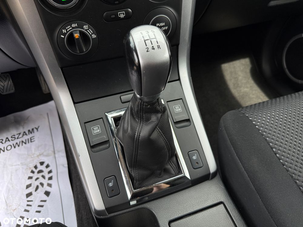 Suzuki Grand Vitara 2.0 Club - 18