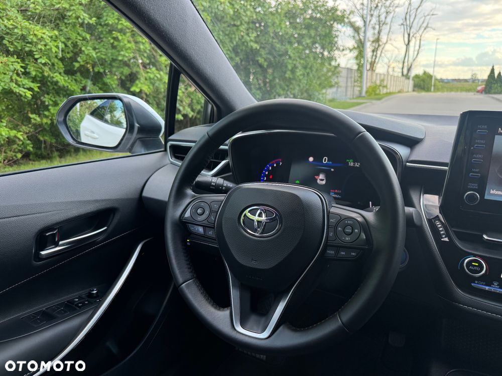 Toyota Corolla 1.8 Hybrid Executive - 21