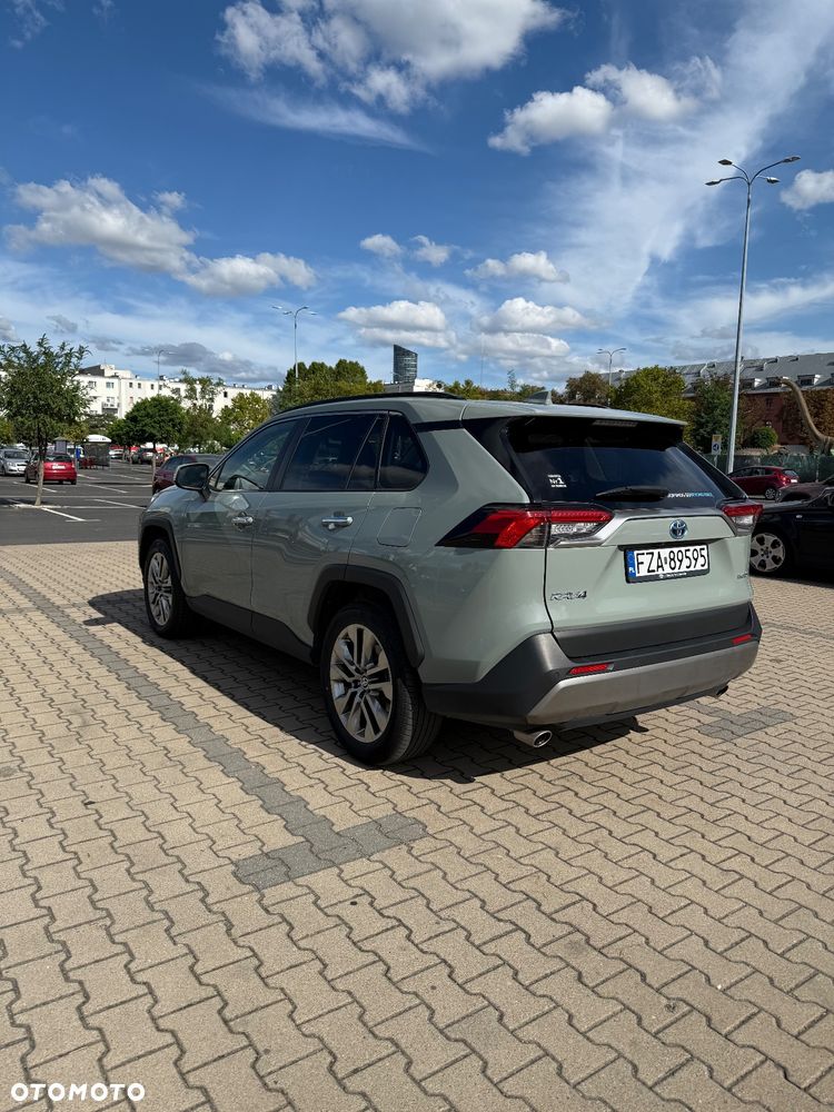 Toyota RAV4 - 7