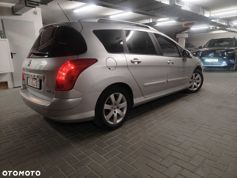 Peugeot 308 - 4