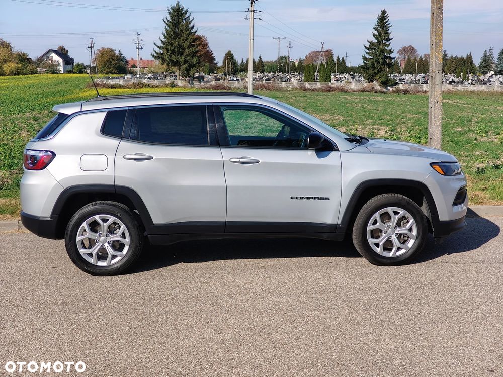 Jeep Compass - 2