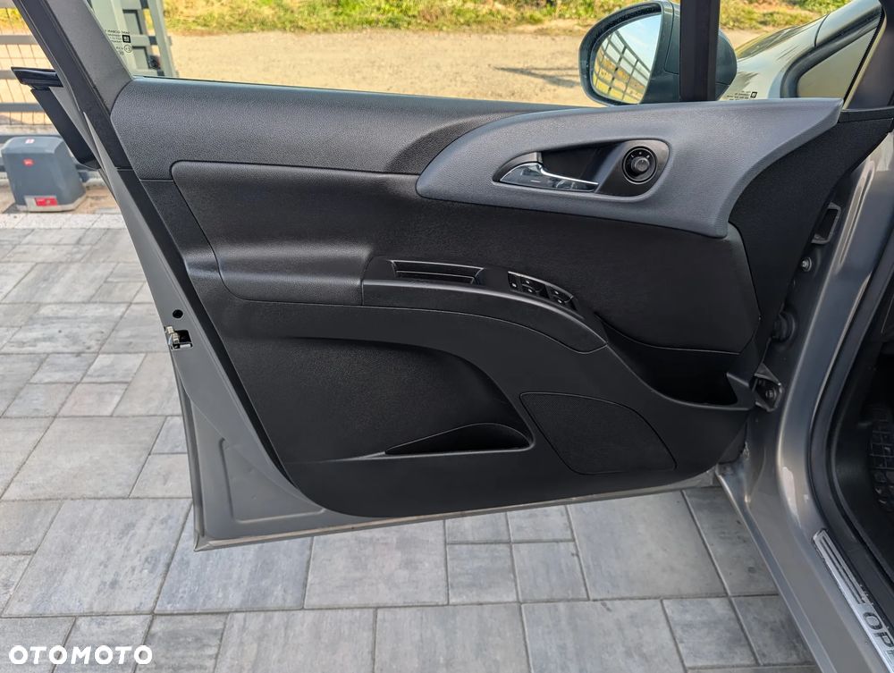 Opel Meriva 1.4 T Cosmo - 13
