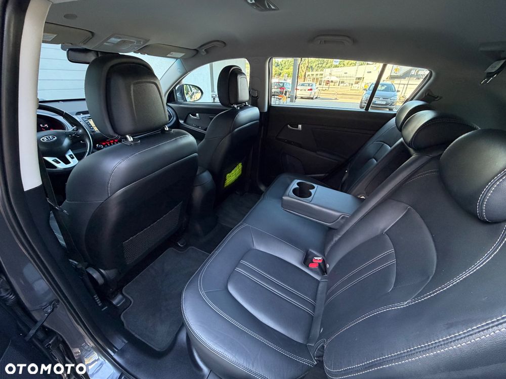 Kia Sportage 2.0 CRDI XL - 13
