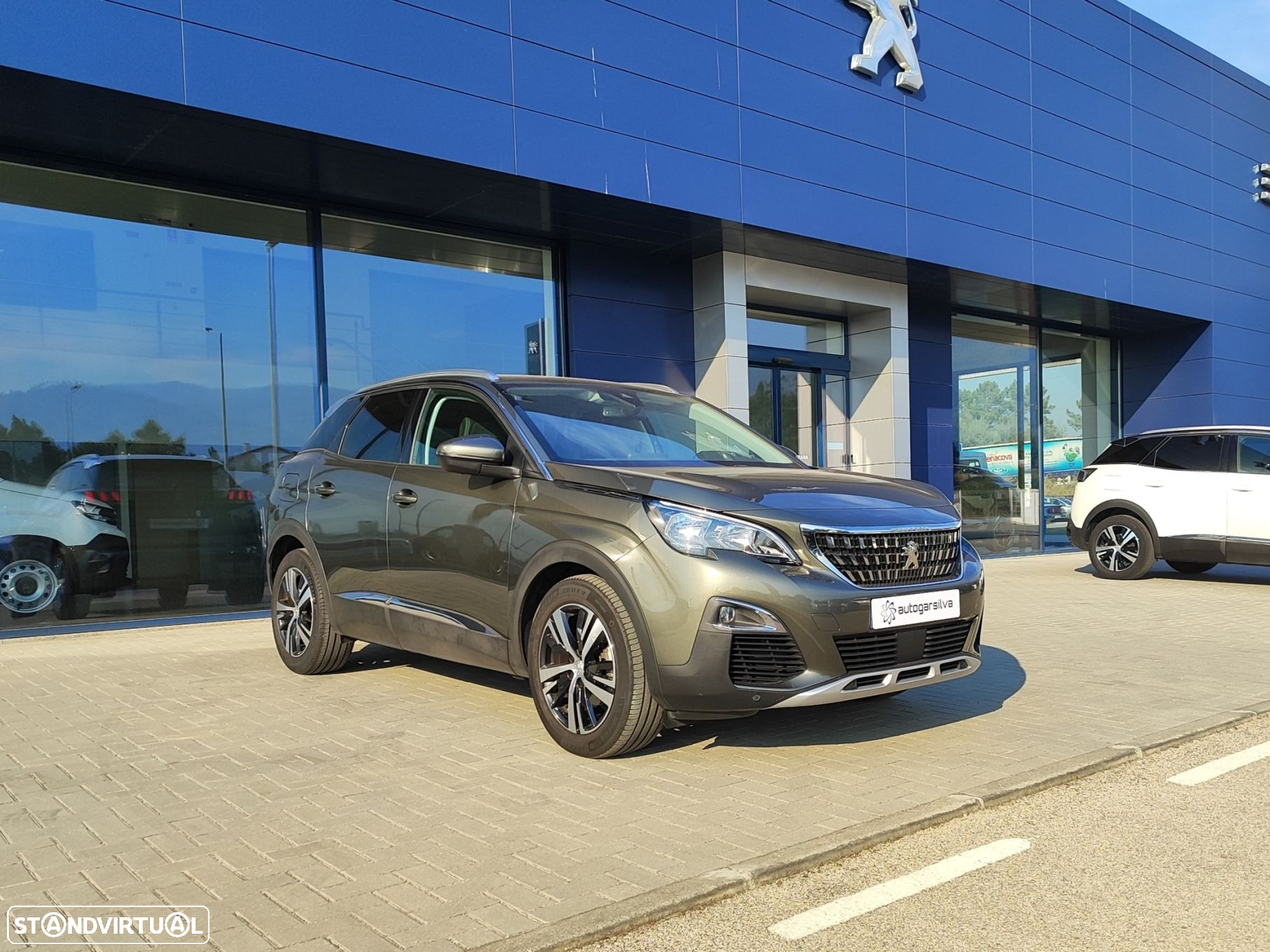 Peugeot 3008 1.5 BlueHDi Allure - 4