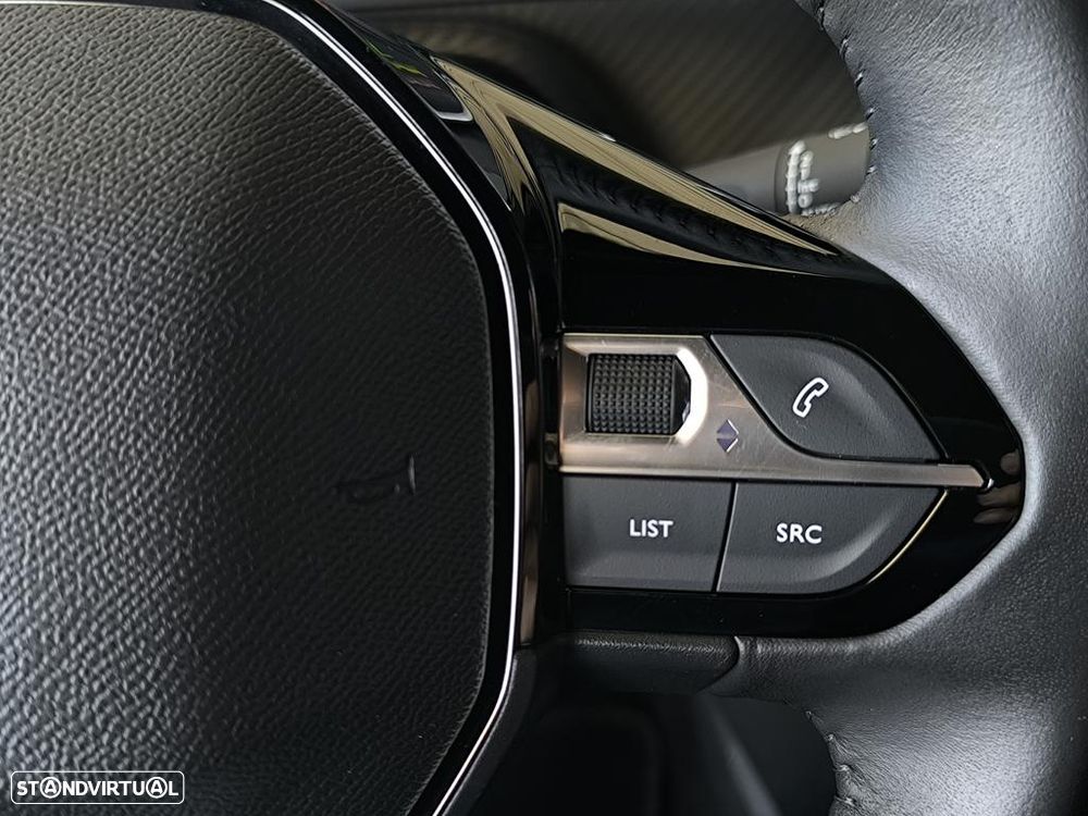 Peugeot e-2008 54 kWh Active - 15