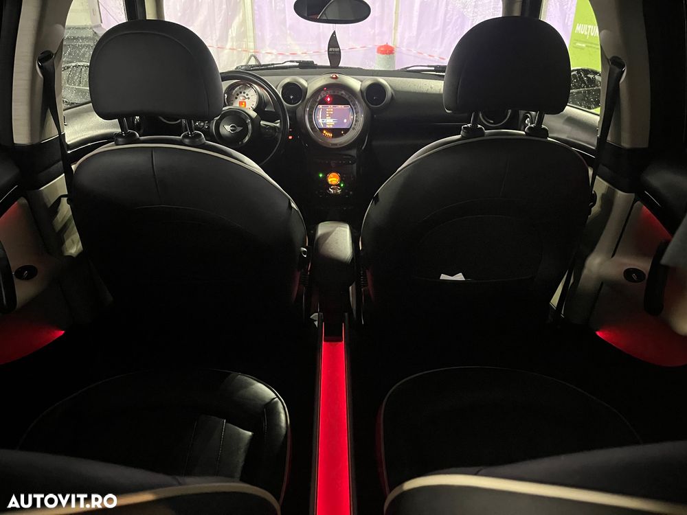 Mini Countryman Cooper SD ALL4 - 24