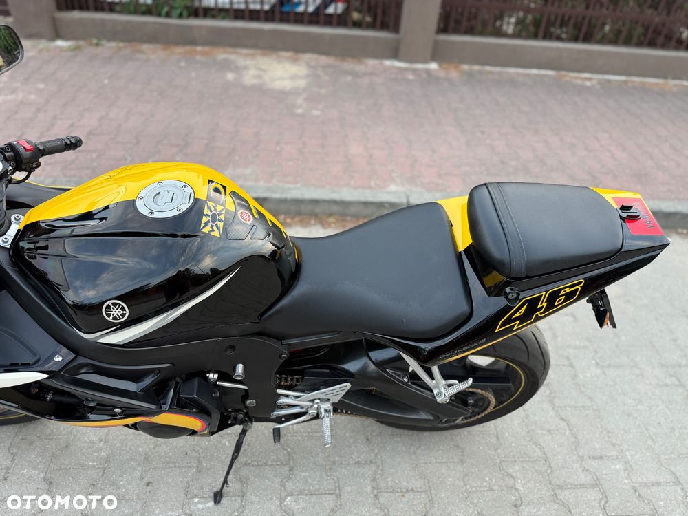 Yamaha R6 - 24