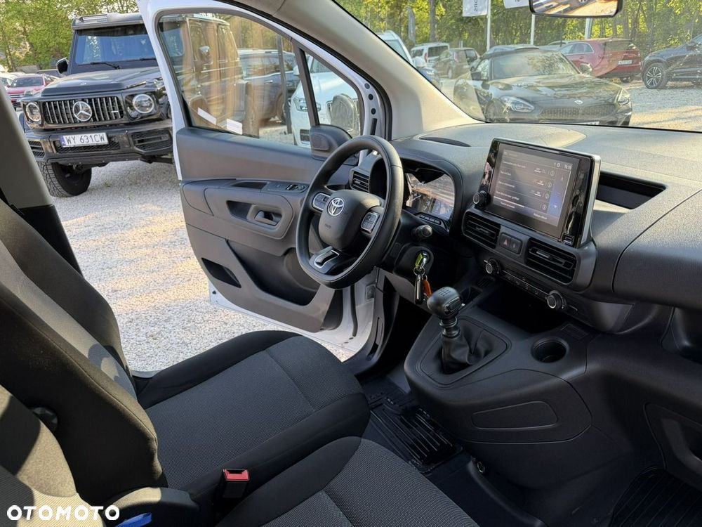 Toyota Proace City - 14