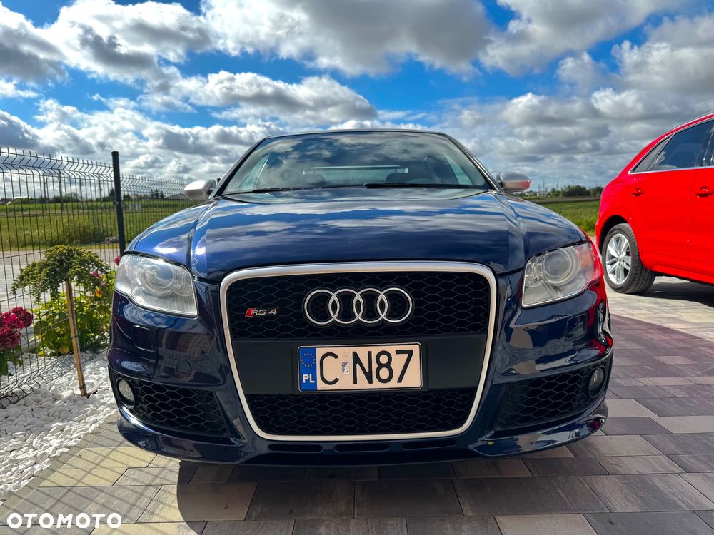 Audi RS4 Limousine ver-standard - 9