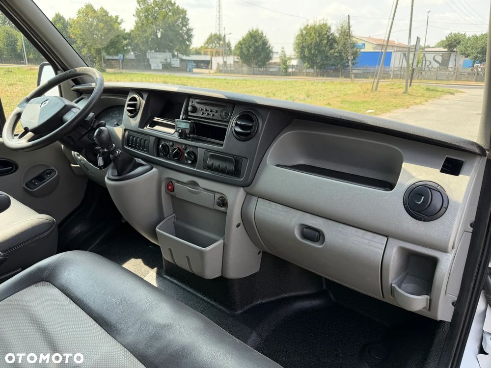 Renault Master * 2.5 / 120KM * L1H1 * Furgon / Blaszak * - 34