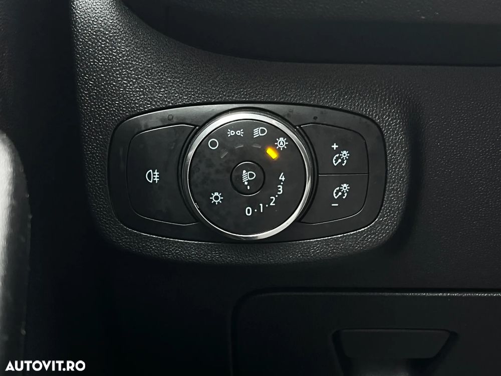 Ford Fiesta 1.1 Titanium - 18