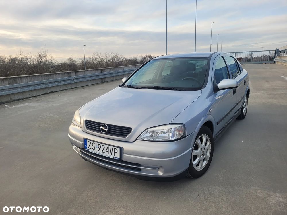 Opel Astra - 1