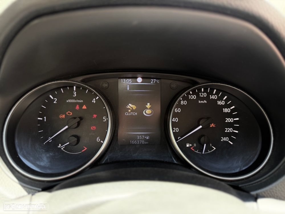 Nissan Qashqai 1.5 dCi N-Connecta - 18