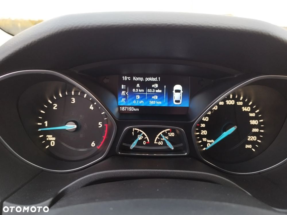 Ford Focus 1.5 TDCi SYNC Edition ASS - 25