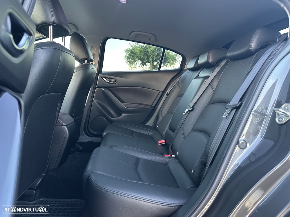 Mazda 3 Hatchback 1.5 Sky-D Excellence Pack Leather - 20