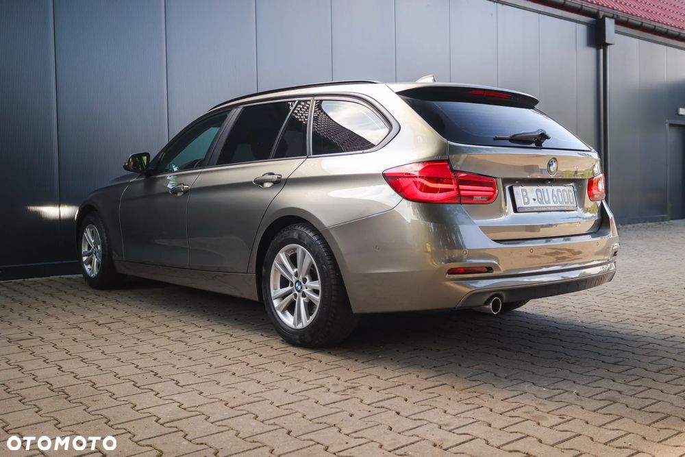 BMW Seria 3 318d Luxury Line - 14