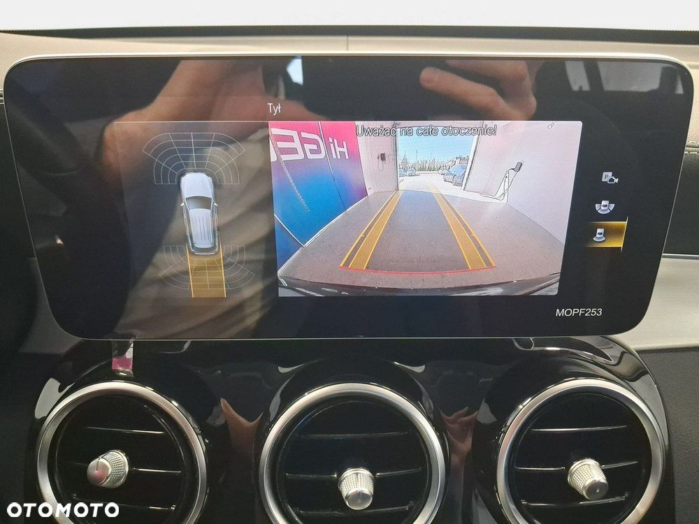 Mercedes-Benz GLC - 23