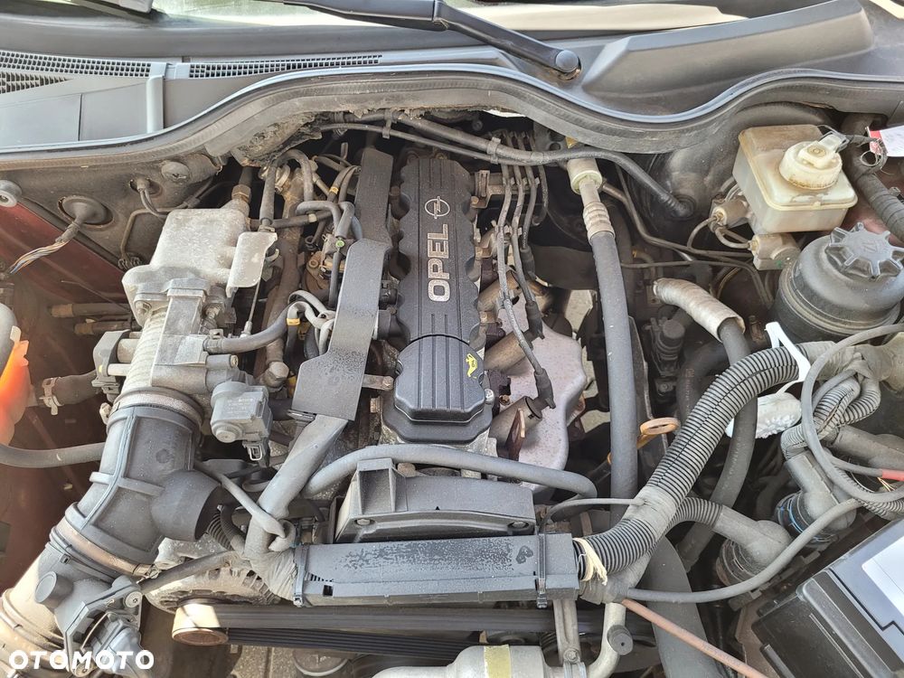 Opel Omega 2.0 CD - 13