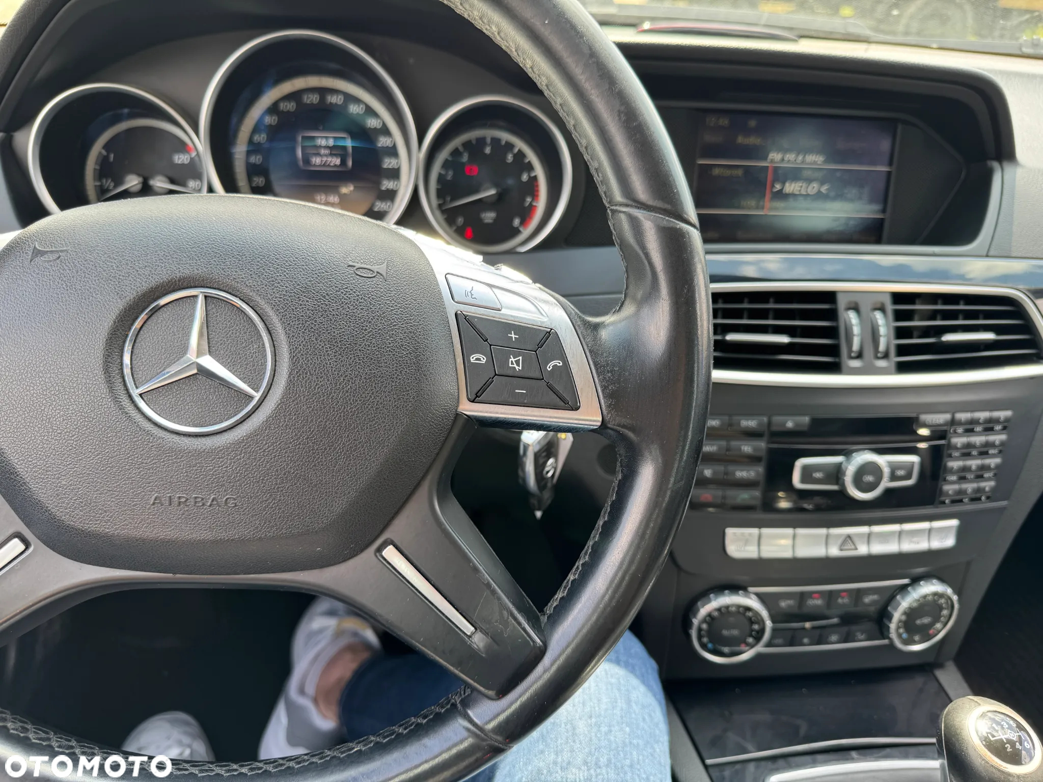 Mercedes-Benz Klasa C 180 BlueEFFICIENCY Elegance - 16
