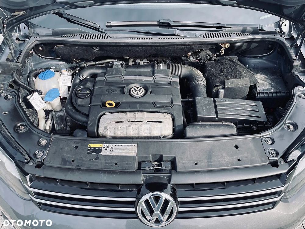 Volkswagen Touran 1.4 TSI DSG Cross - 16