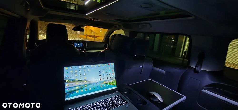 Peugeot Traveller L2 2.0 EAT8 Business VIP - 28