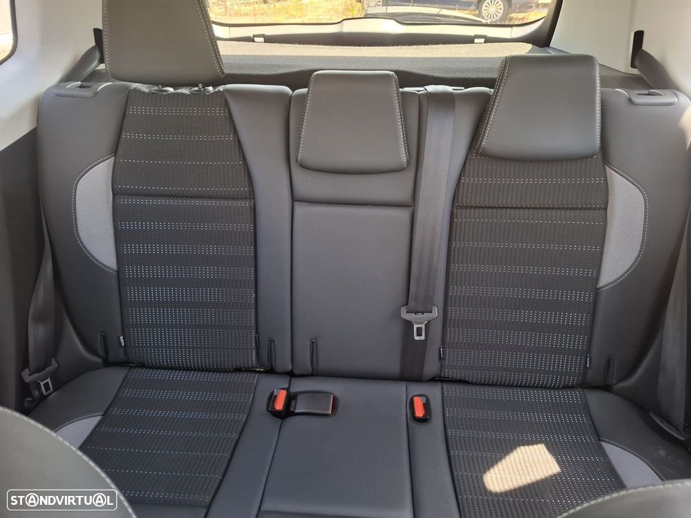 Peugeot 2008 1.6 BlueHDi Allure - 24