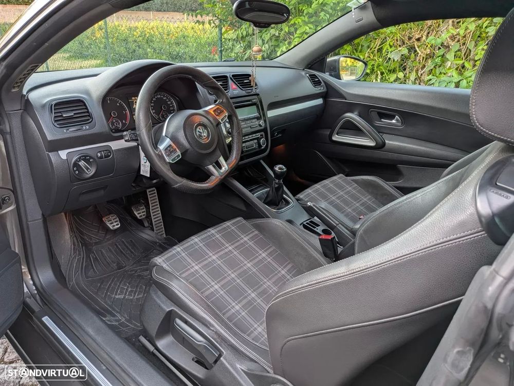 VW Scirocco 2.0 TDI - 14