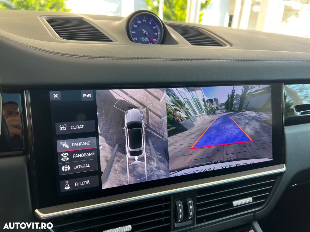 Porsche Cayenne Coupe - 7