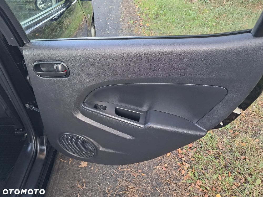 Mazda 2 - 30