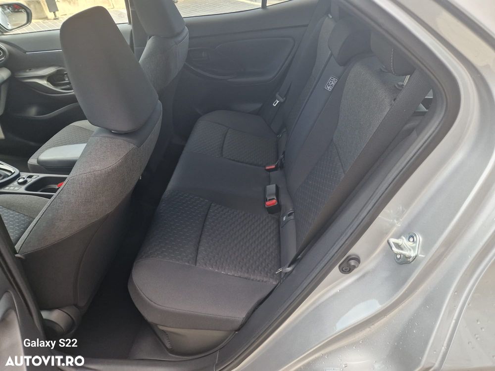 Toyota Yaris Cross 1.5 VVT-i HSD 116 4x4 HEV Dynamic - 22