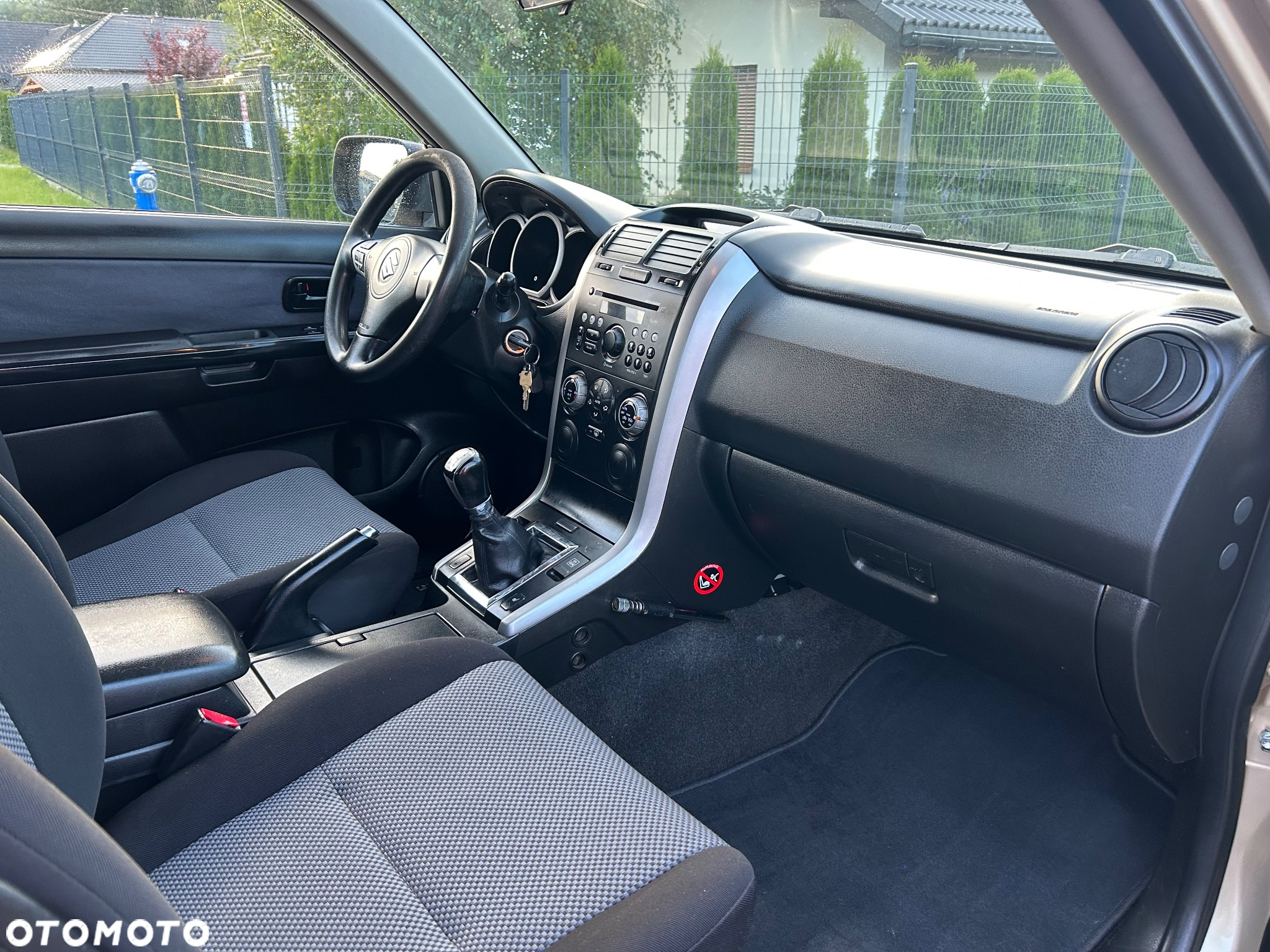 Suzuki Grand Vitara 1.6 - 7