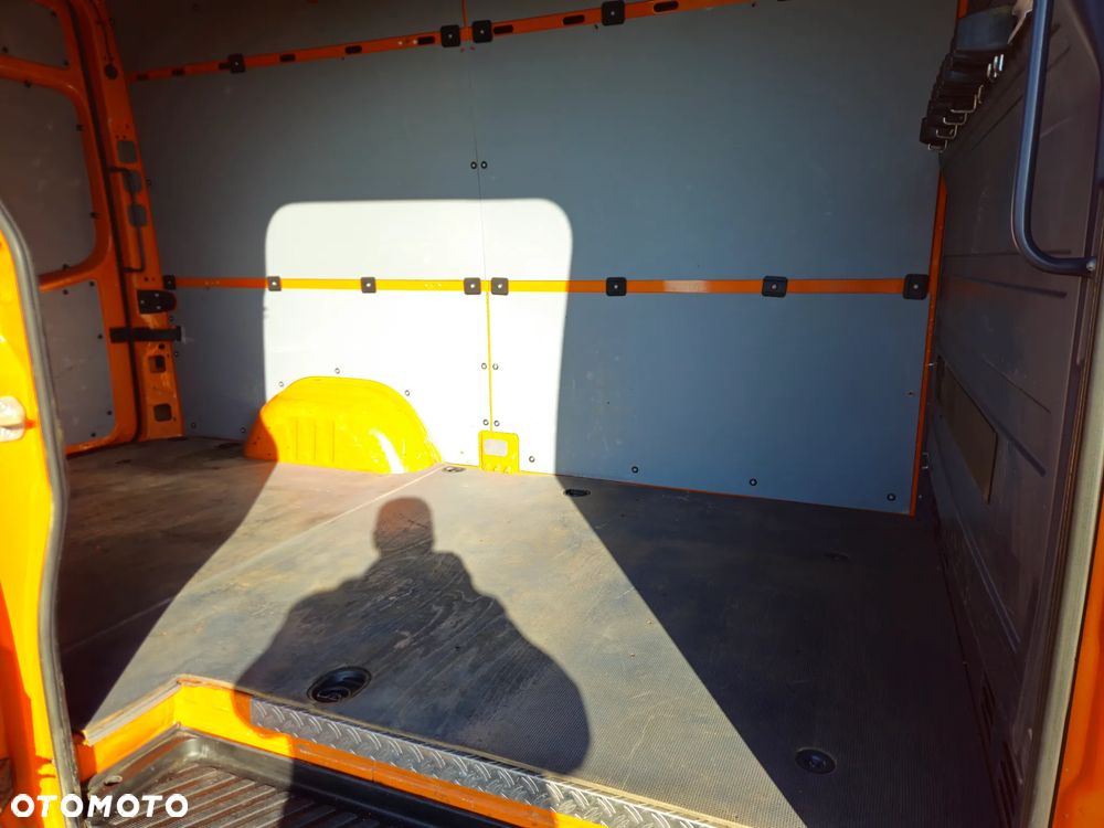 Volkswagen CRAFTER 2.0 tdi TYLKO 169tyś km - 20