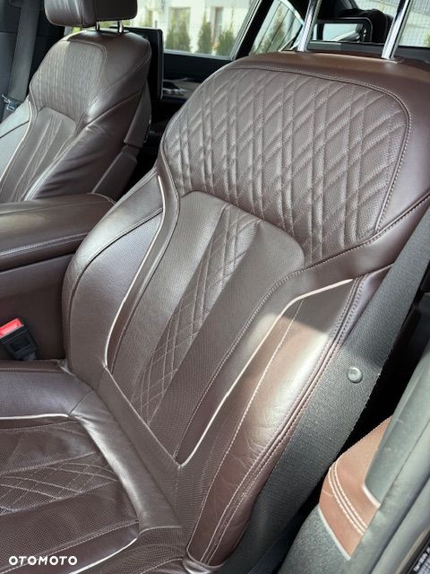 BMW Seria 7 740Ld xDrive - 22