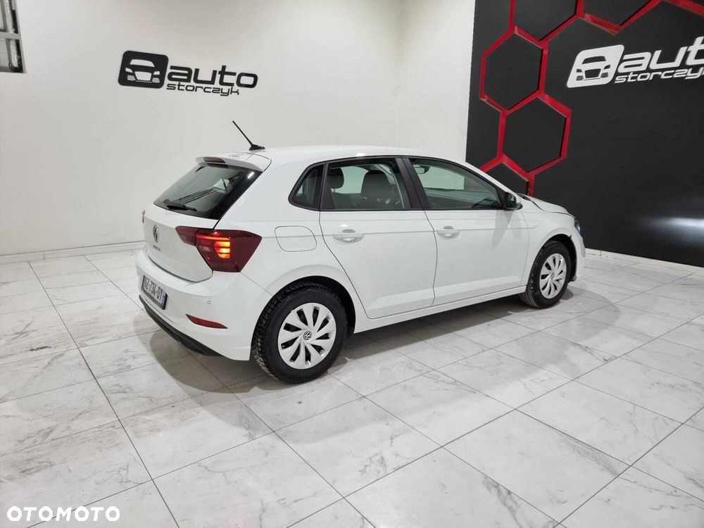 Volkswagen Polo - 2
