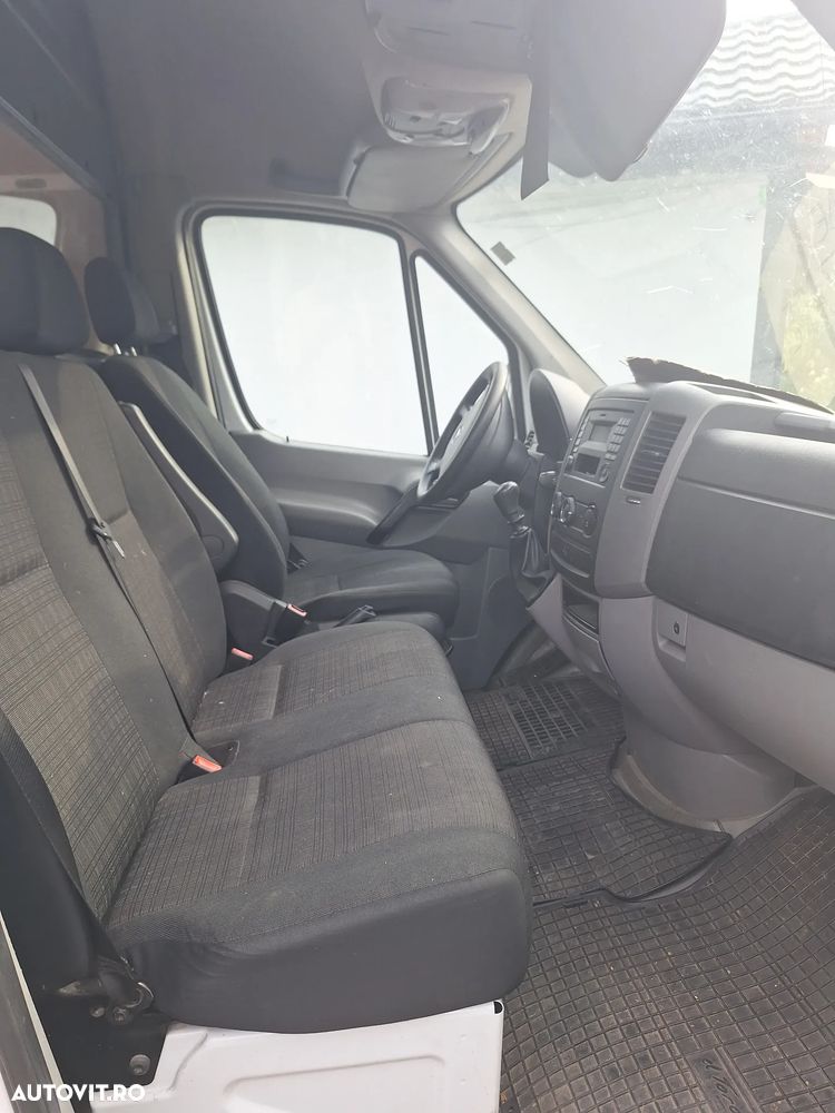 Mercedes-Benz Sprinter - 6