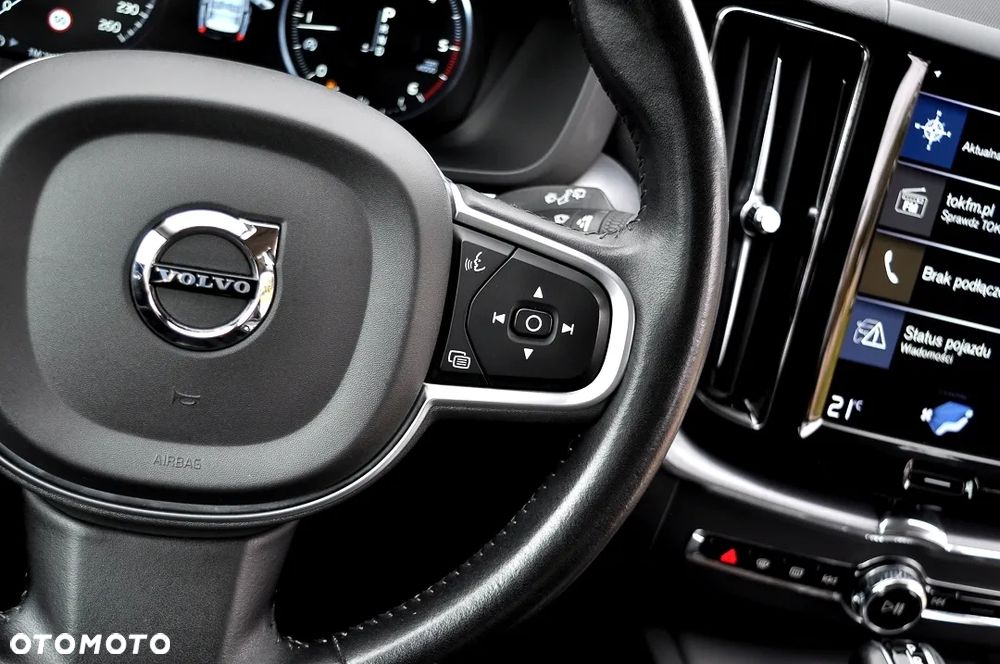 Volvo XC 60 D4 Momentum Pro - 35