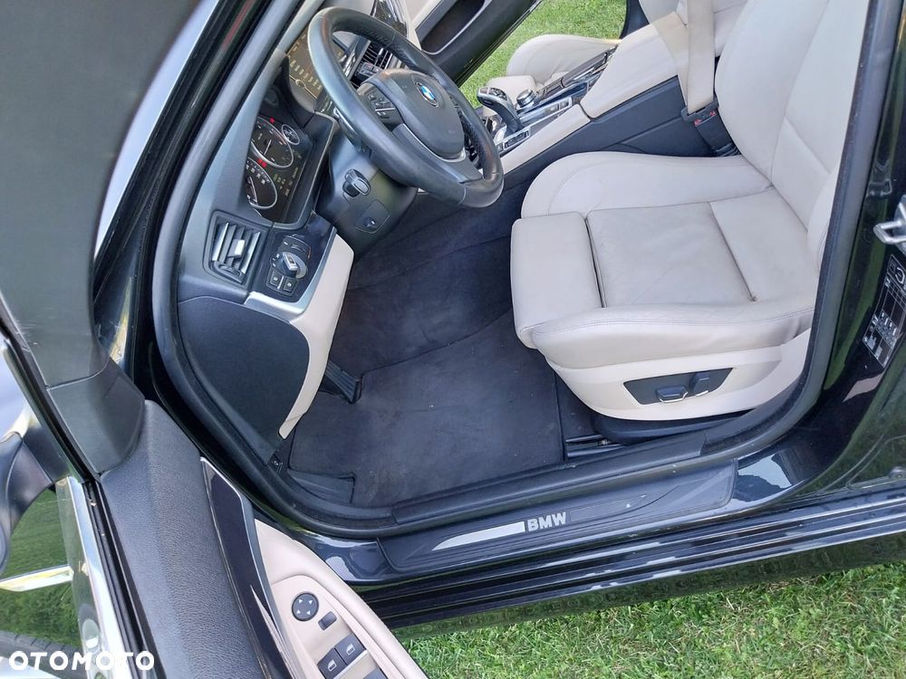 BMW Seria 5 520d Luxury Line - 28