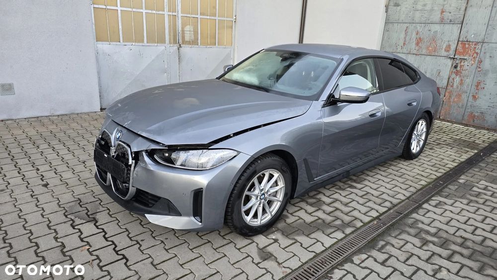 BMW i4 70.3kWh eDrive 35 - 16