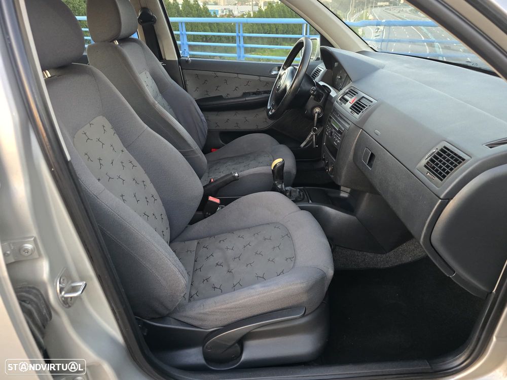 Skoda Fabia Break 1.2 Sportline - 12