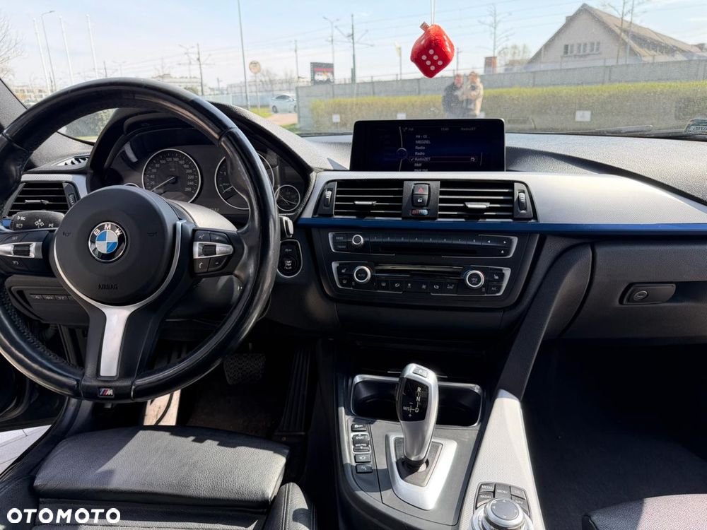 BMW Seria 3 328i xDrive - 19