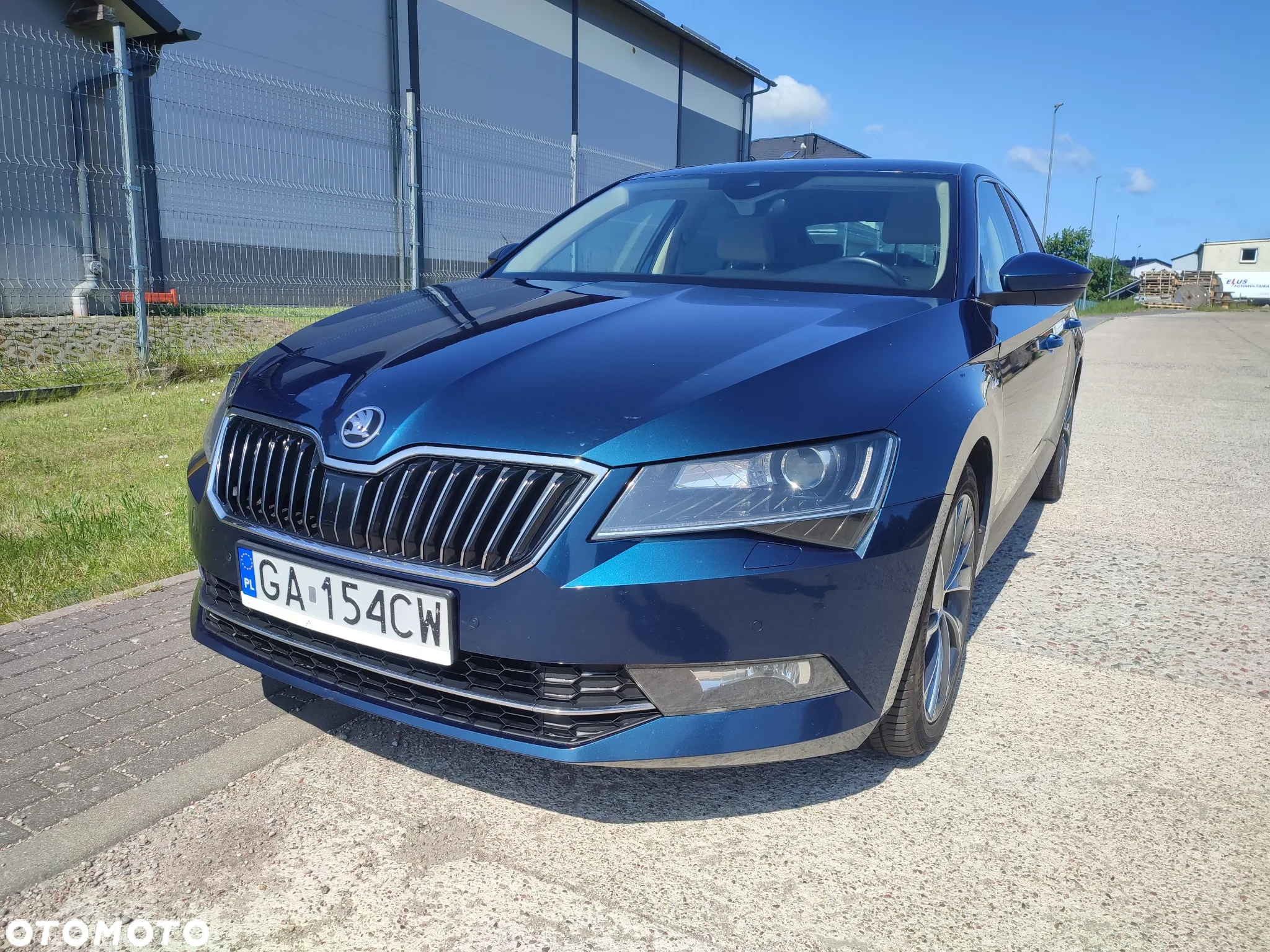 Skoda Superb 2.0 TDI 4x4 L&K DSG - 2